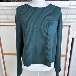 NWOT Green Waffle Knit Top with Pocket, rolled hem, great for layering!